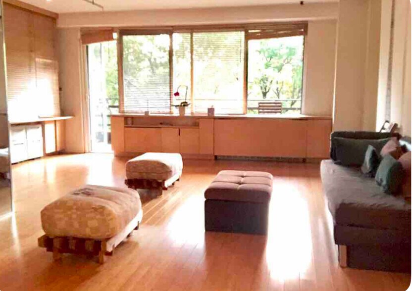 Building Photo - 400 Central Park W