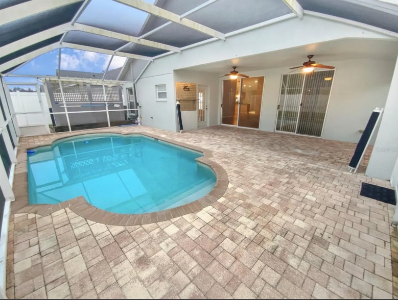 Building Photo - 3300 Clover Blossom Cir