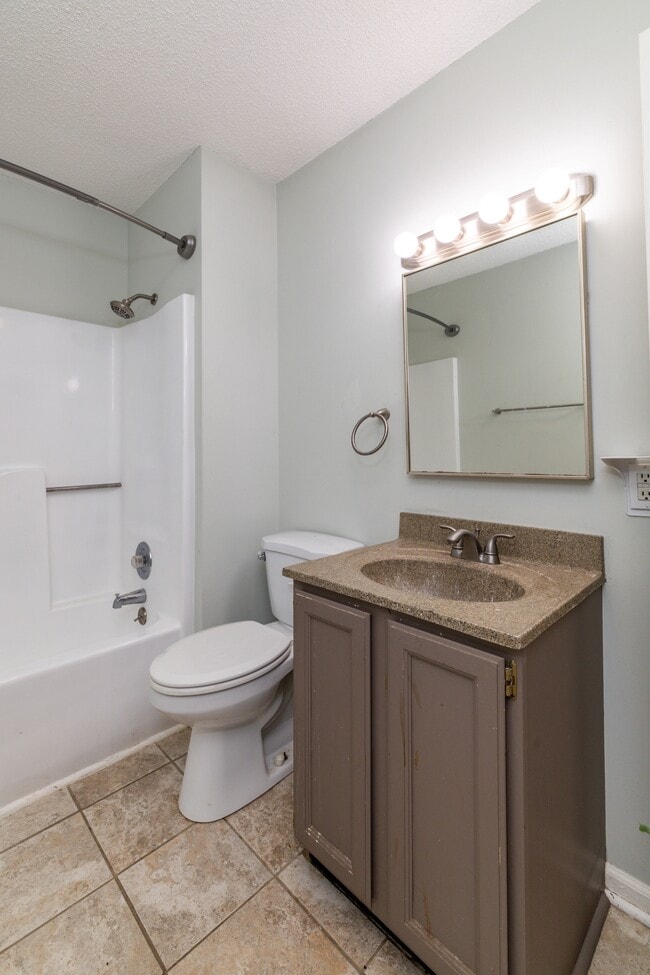 Building Photo - 928 Chip Cove Ln