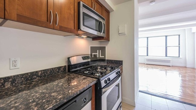 Primary Photo - West 86th Street