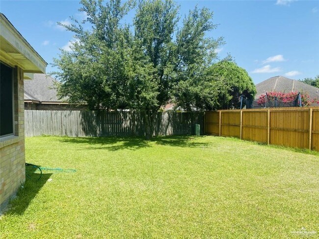 Building Photo - 15 San Gerardo St