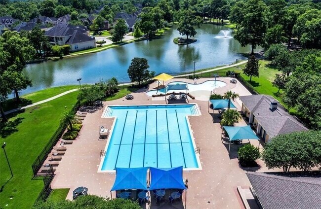 Building Photo - 13714 Brighton Park Dr