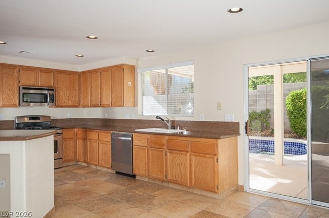 Building Photo - 1719 Running Creek Dr