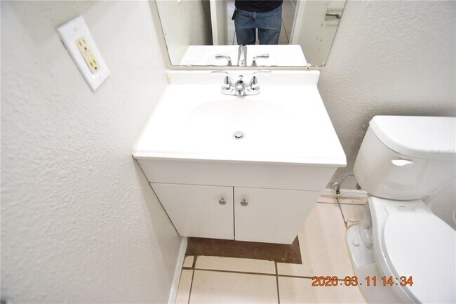 Building Photo - 1400 Gandy Blvd N