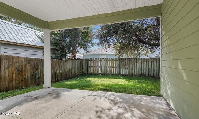 Building Photo - 102 Pura Vida Ct