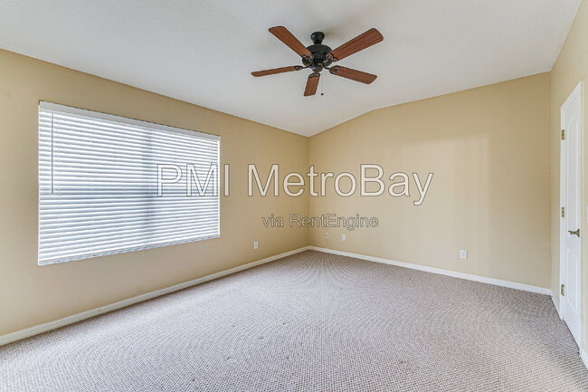 Building Photo - 15706 Fishhawk Falls Dr