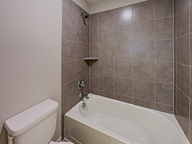 Building Photo - 1004 Indian Grass Ln