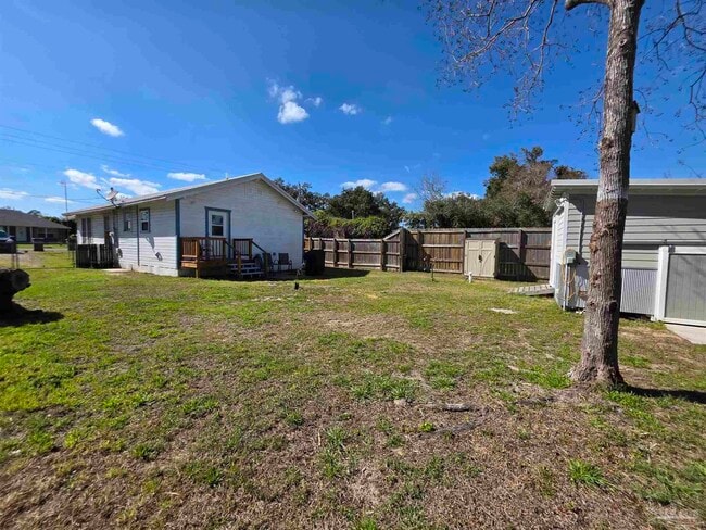 Building Photo - 430 S 1st St