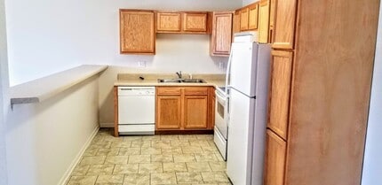 Building Photo - 21048 Harbor Ln
