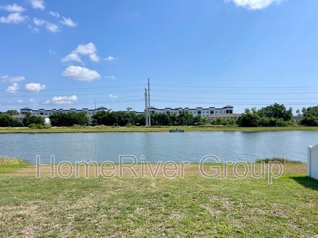 Building Photo - 10411 Alder Green Dr