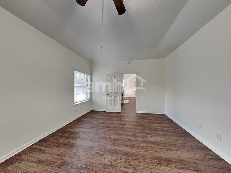 Building Photo - 1601 Oak Pl Ct