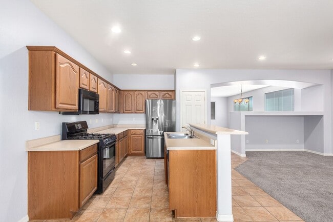 Building Photo - Coming Soon! Spacious Home & Yard with RV ...