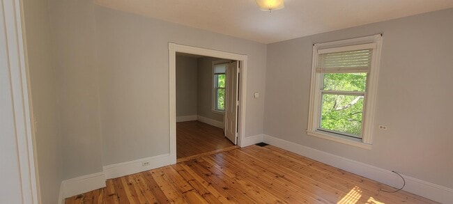 Building Photo - 85 1st St