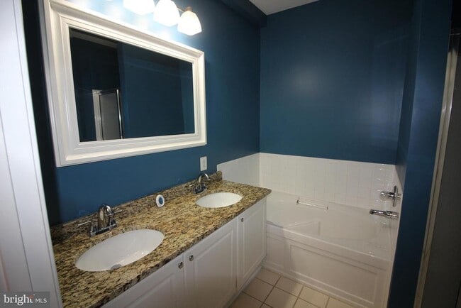 Building Photo - 2720 Bellforest Ct