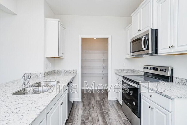 Building Photo - 312 Trail Branch Ct