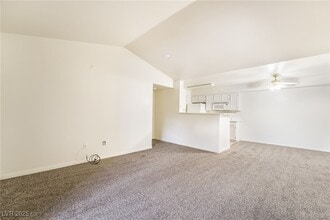 Building Photo - 231 W Horizon Ridge Pkwy
