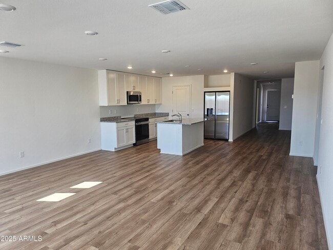 Building Photo - 1225 N 13th St