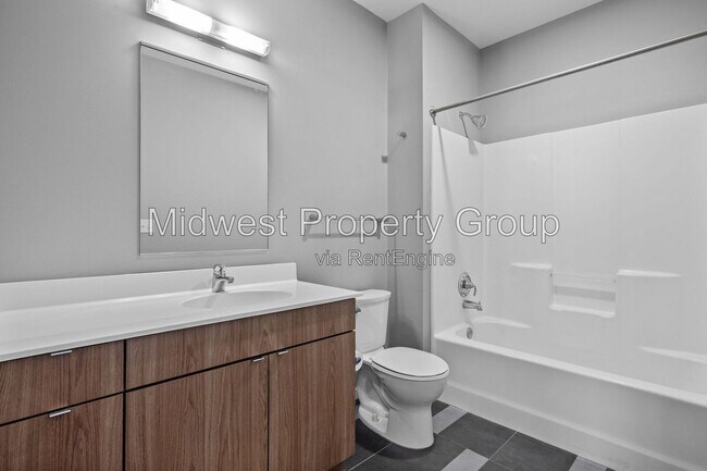 Building Photo - 4100 Lindell Blvd