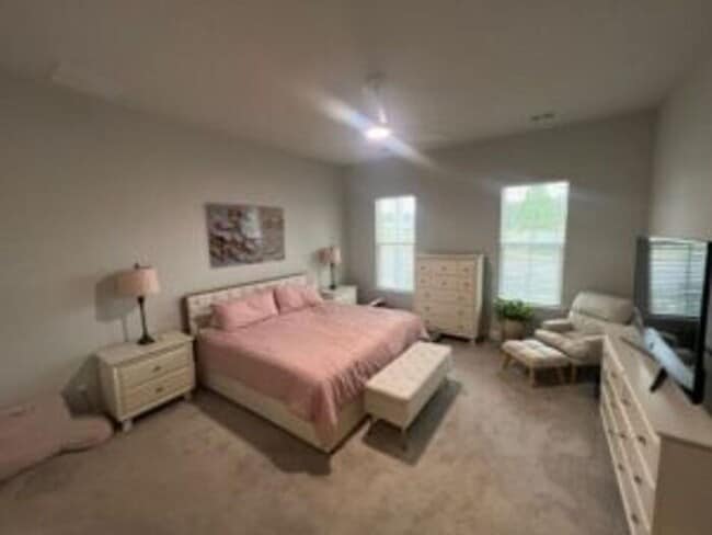 Building Photo - Beautiful Summers Corner 5Bed/4.5Bath
