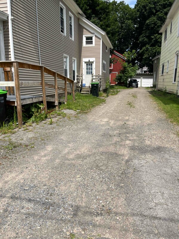 Building Photo - 414 N Bellinger St