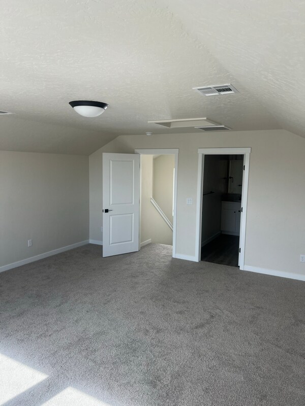 Building Photo - 10114 Longtail Dr