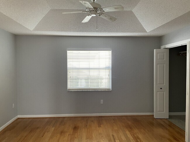 Building Photo - Beautiful 3-Bedroom, 2-Bath Home Available...