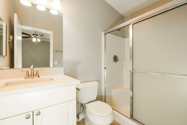 Building Photo - 18036 Birdwater Dr