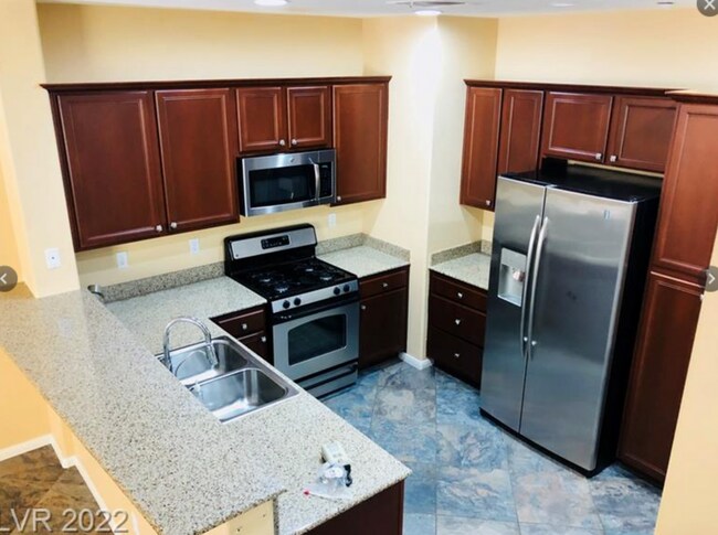 Building Photo - 1525 Spiced Wine Ave