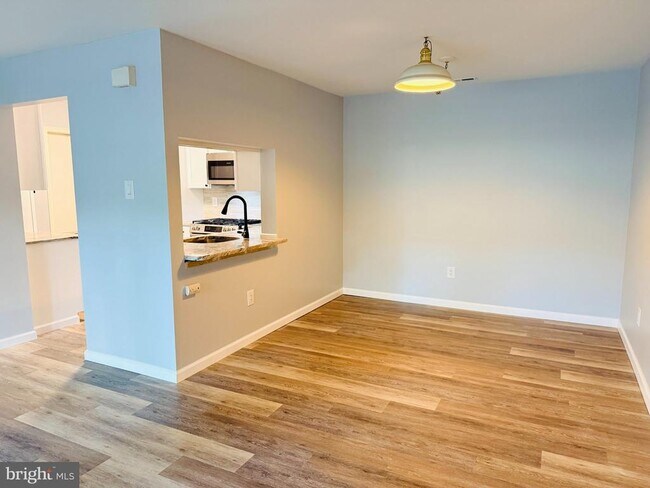 Building Photo - 4405 Waterperry Ct