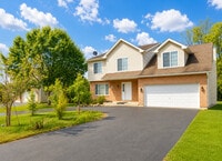 Building Photo - 1462 Glen Ellyn Rd