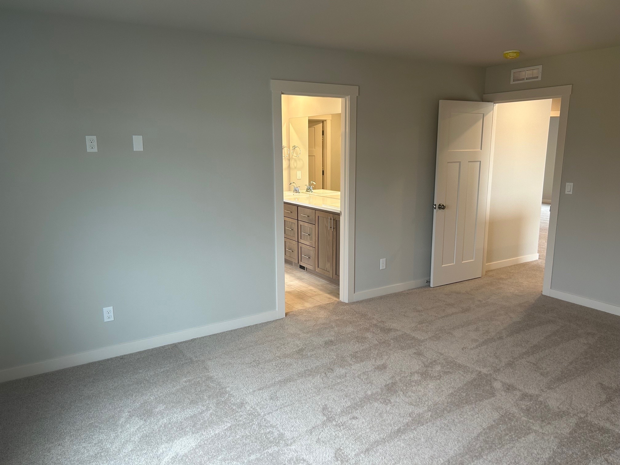 Primary Bedroom - 535 Withers Ct SE