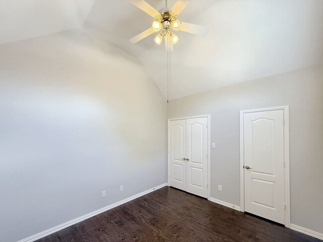 Building Photo - Comfort and Convenience in West Plano Living