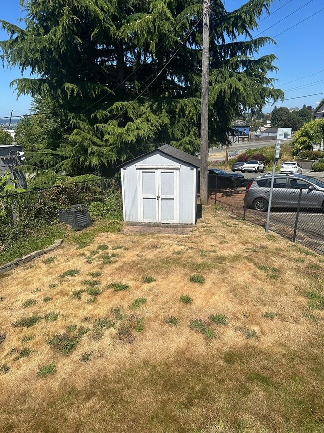 Building Photo - Cozy Cottage for Rent!