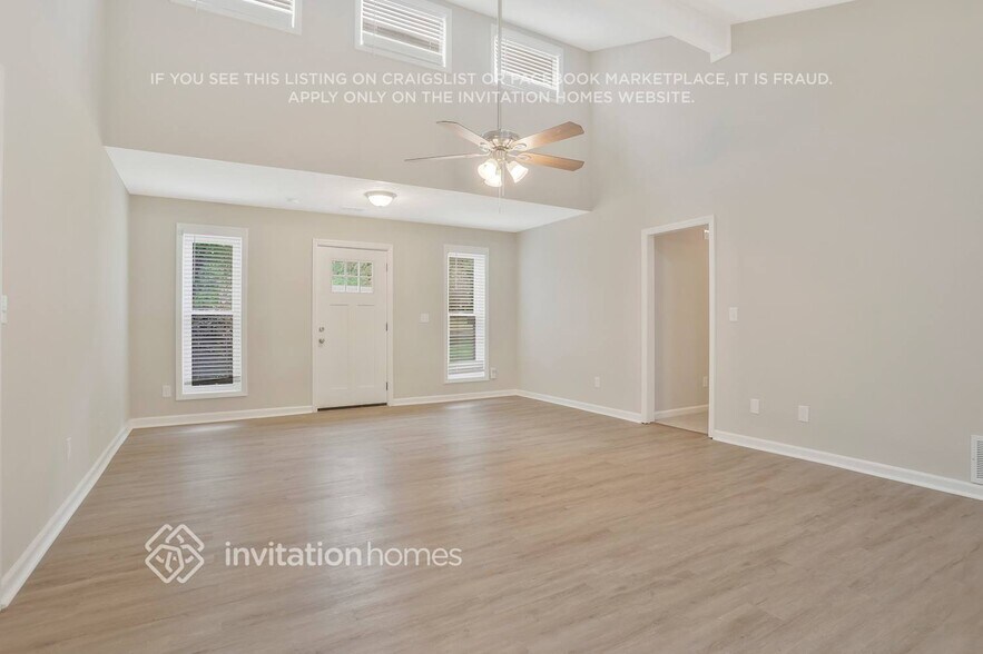 Building Photo - 4777 McKee Ct SW