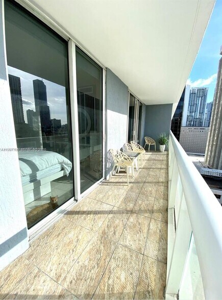 Building Photo - 50 Biscayne Blvd