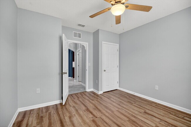 Building Photo - 280 Falls Church St SW
