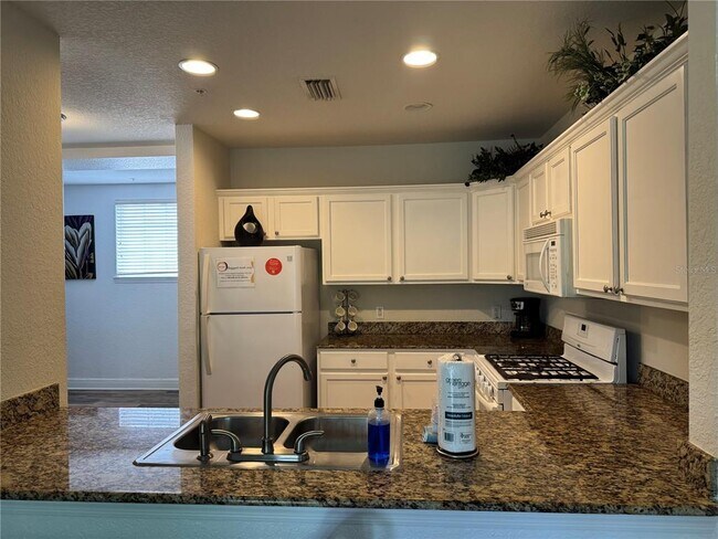 Building Photo - 1300 Seven Eagles Ct