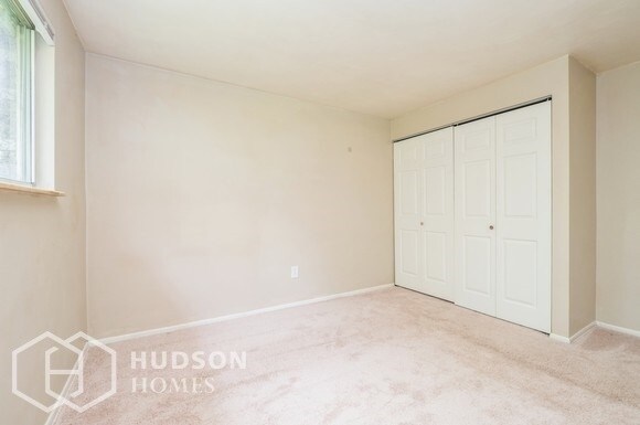 Building Photo - 19 Janyce Dr