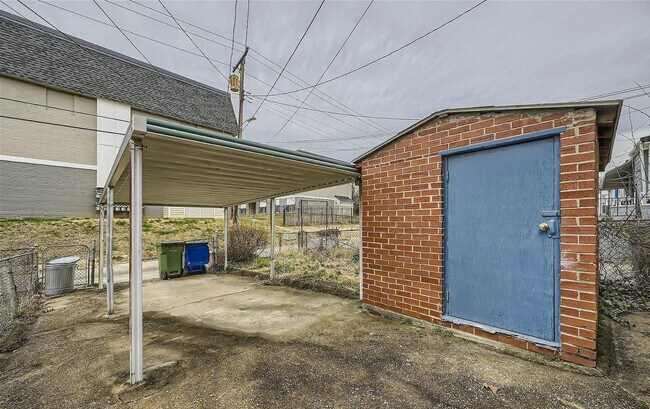 Building Photo - 1212 N Bentalou St