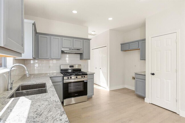 Building Photo - 3600 Texas Topaz Dr