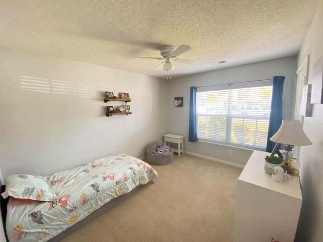 Building Photo - 216 Tigers Paw Dr