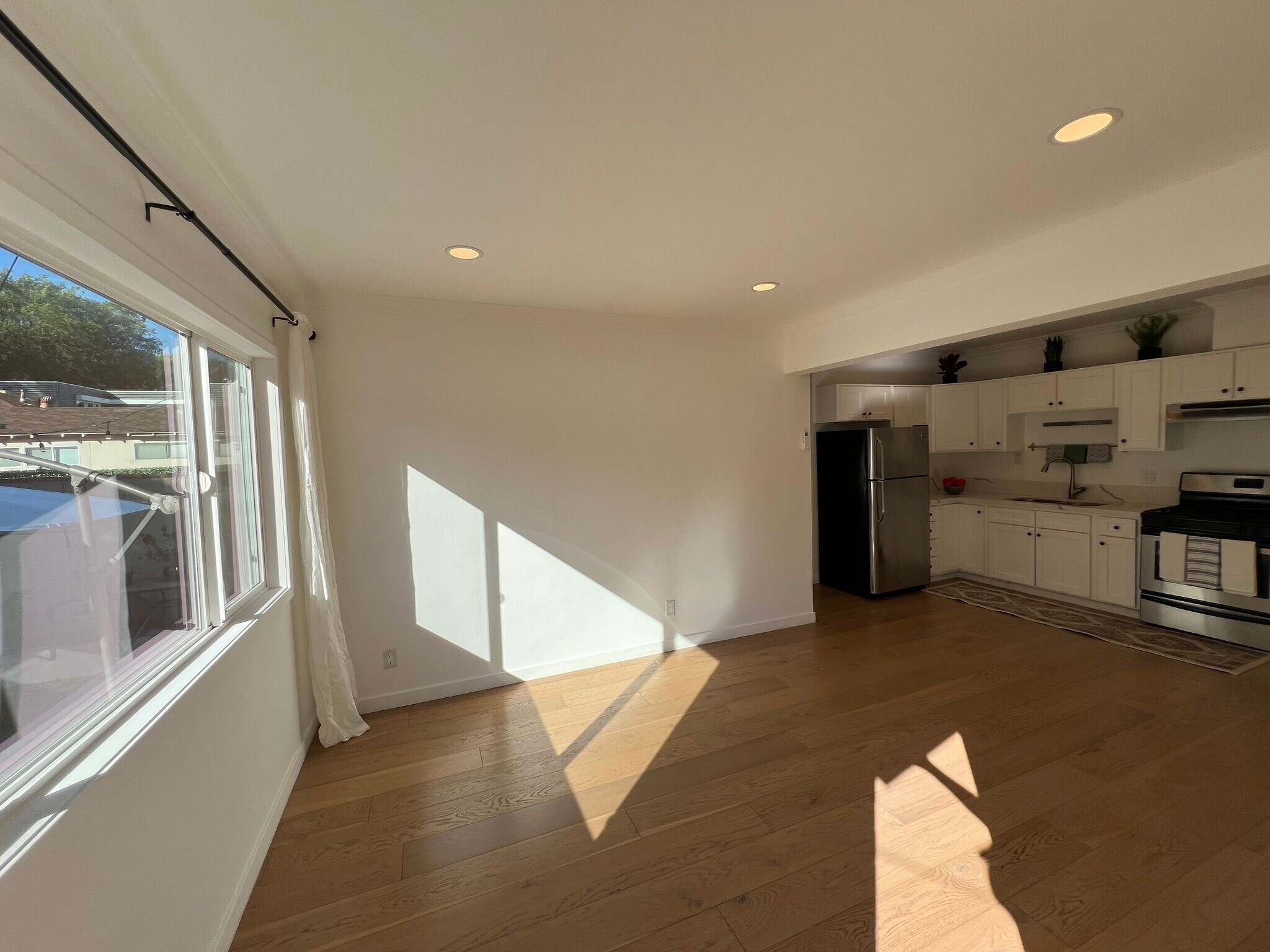 Split AC System - 4014 Higuera St