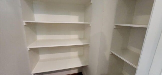 Building Photo - 1405 Patterson St