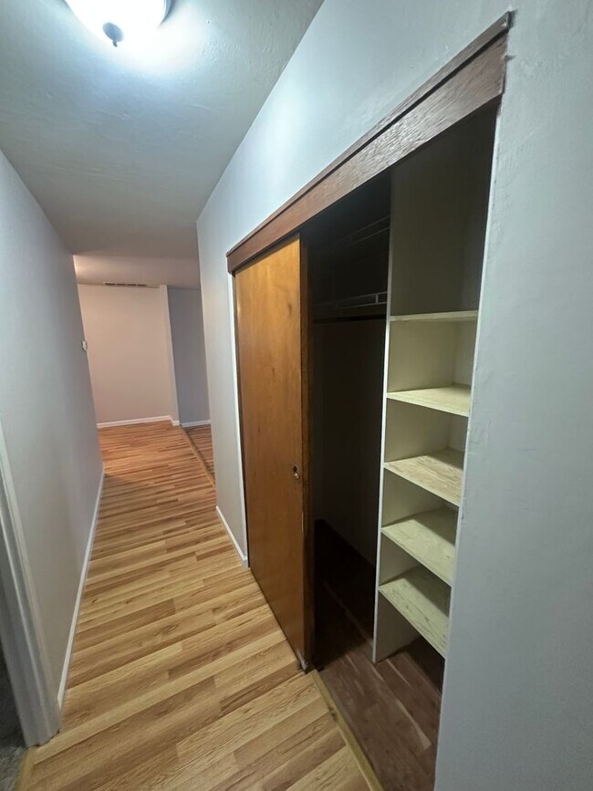 Building Photo - 6424 Vegas Dr