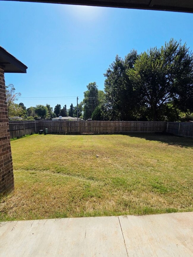 Building Photo - Welcome Home!