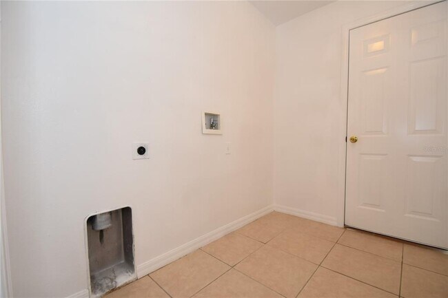 Building Photo - 6 Kathleen Trail