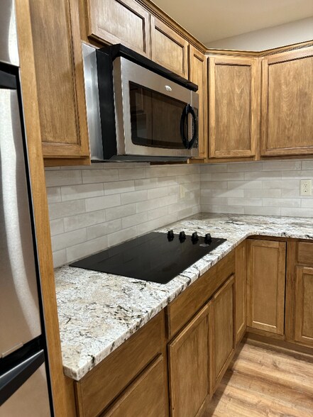 Building Photo - 173 Payne Hill Dr