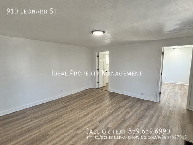 Building Photo - 910 Leonard St