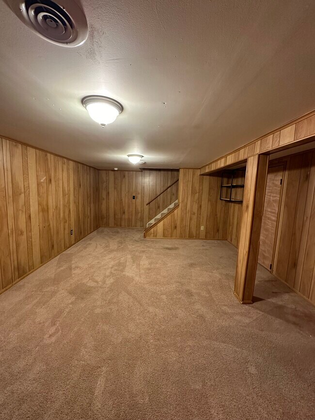 Building Photo - 175 Warner Rd