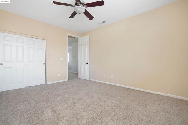 Building Photo - 2765 St Andrews Dr
